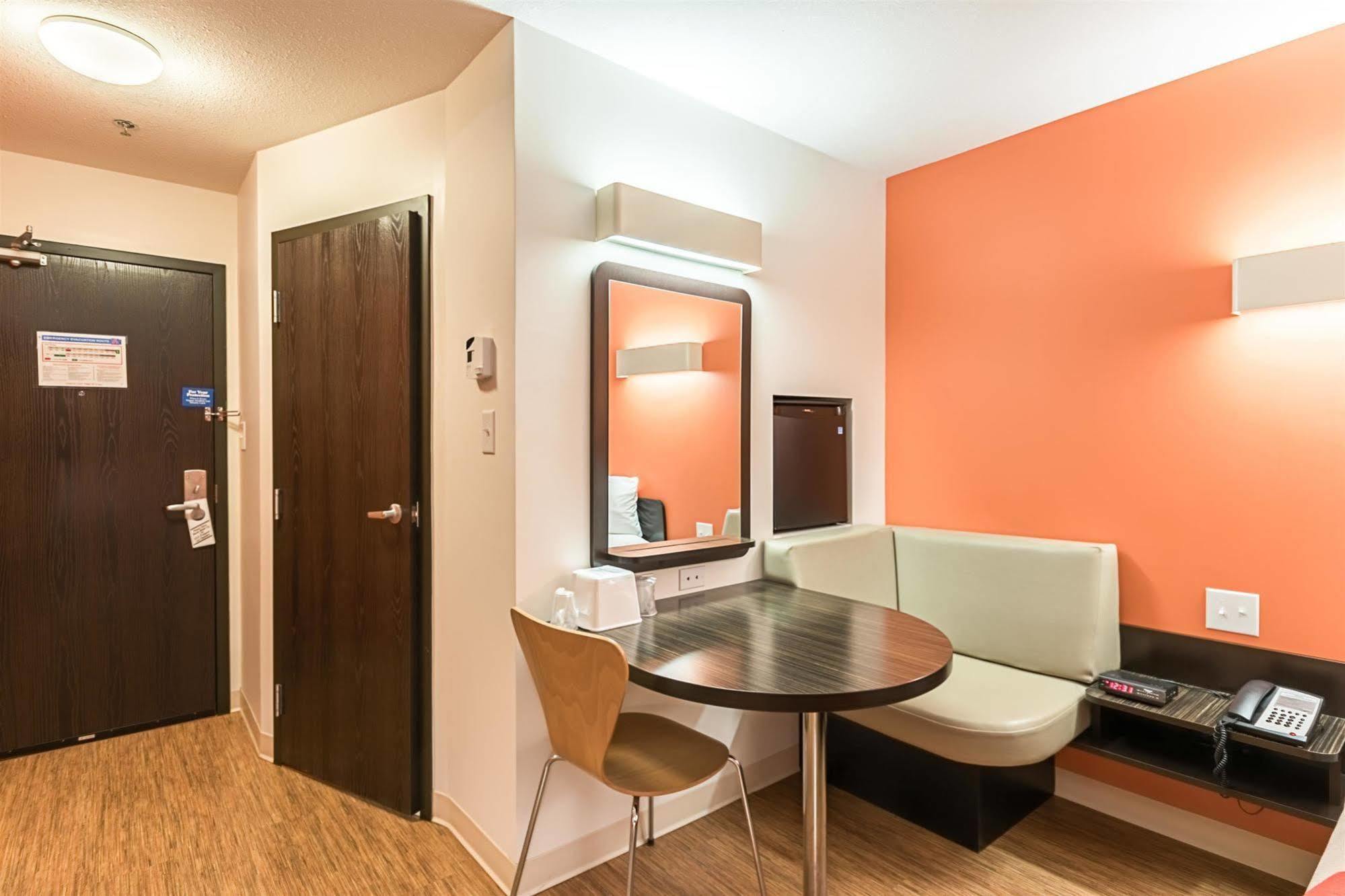 Motel 6-Moosomin, Sk Екстериор снимка